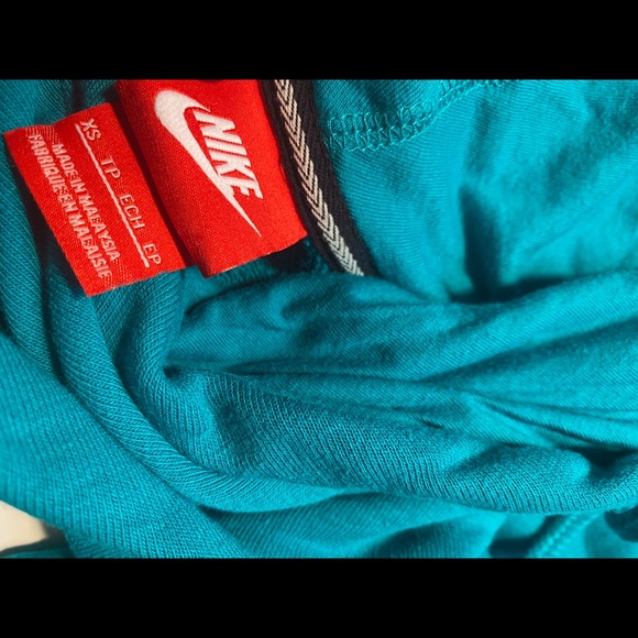 Nike Cowl Neck hoodie - Picture 5 of 5
